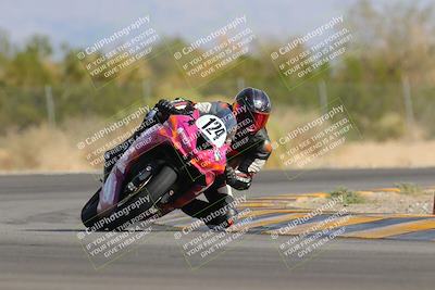 media/Nov-05-2022-SoCal Trackdays (Sat) [[f8d9b725ab]]/Turn 2 (1120am)/